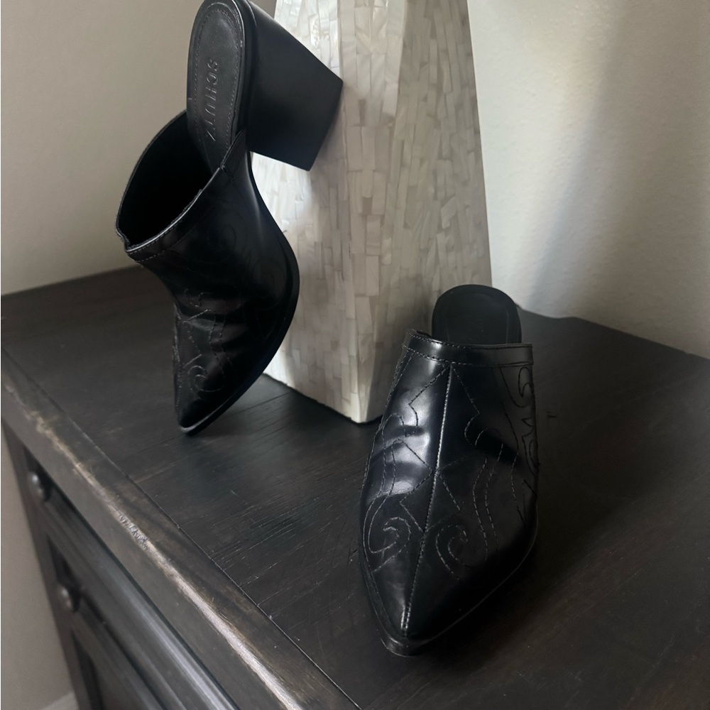 SCHUTZ Zara 7.5 Black Embossed Mules